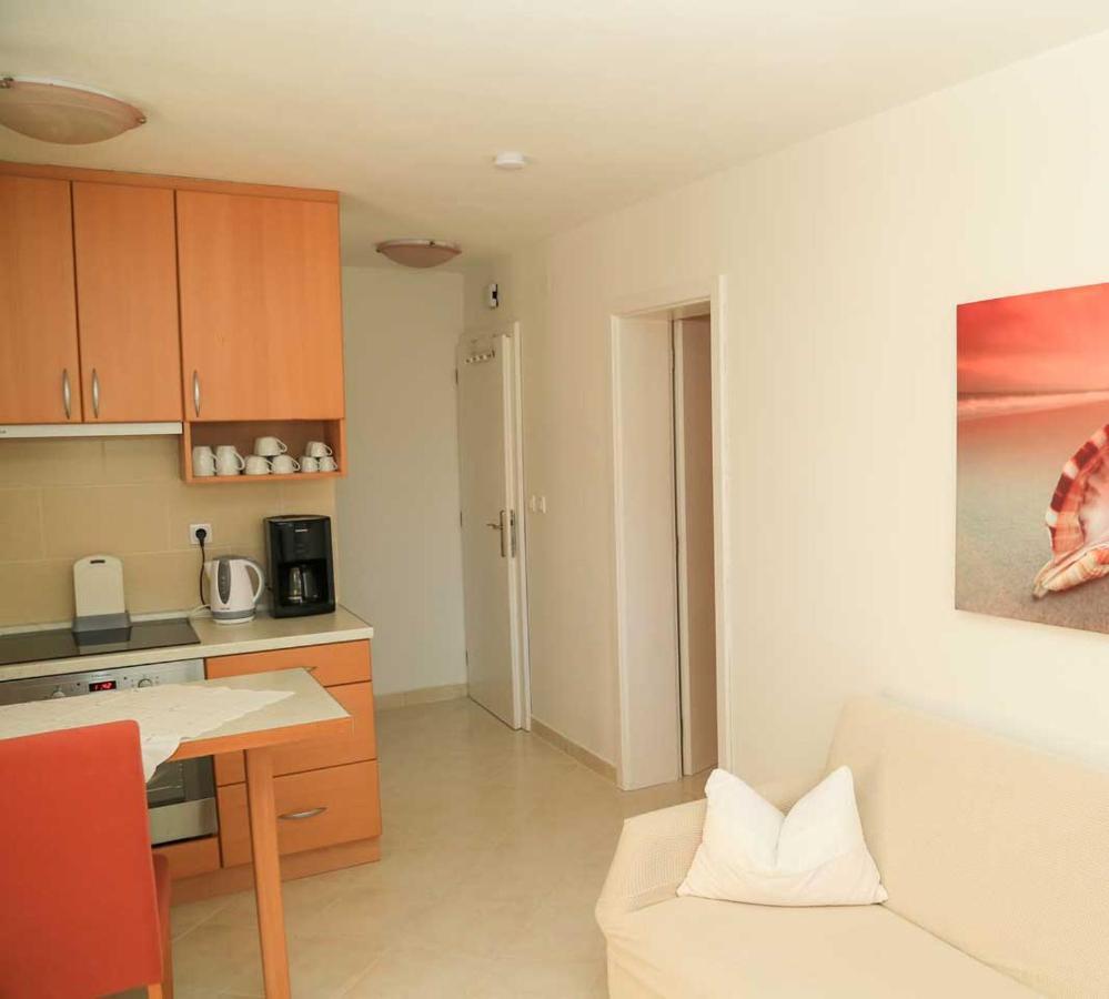 Adrian-Apartments-51511-Malinska-Otok-Krk Primorska 21 Luaran gambar